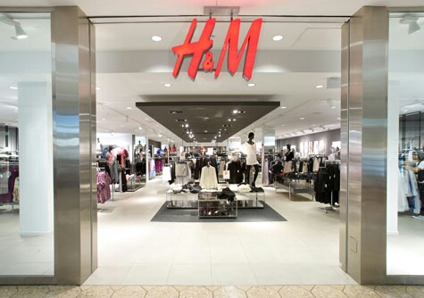 Milano: apre nuovo negozio di H&M: 1500 metri quadrati in corso ...