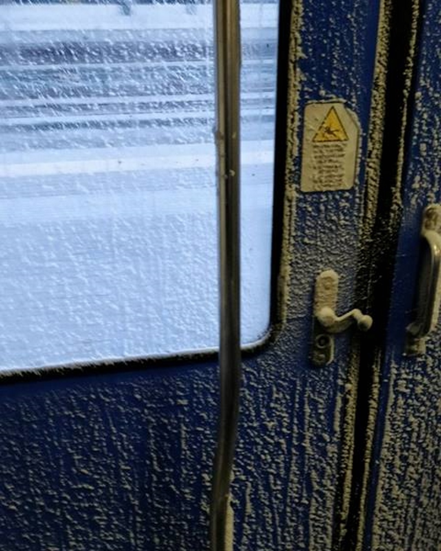 ghiaccio sul treno 2