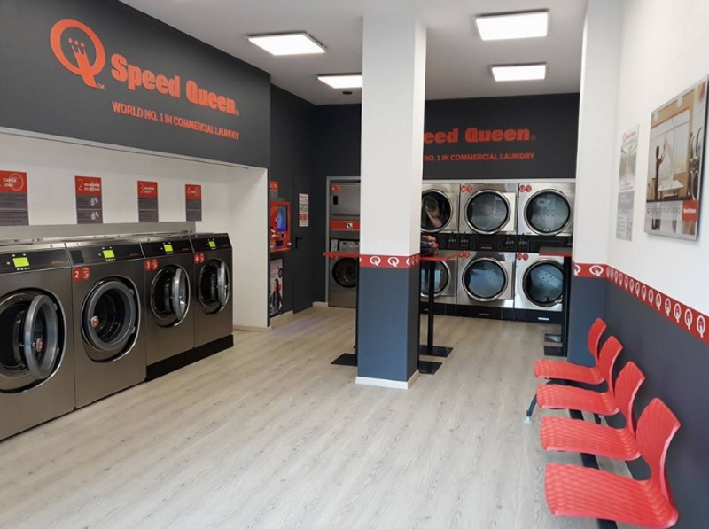 l'interno della speed queen di legnano