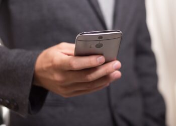 Nuove tecniche di truffa: attenzione alle telefonate che chiedono versamenti bancari